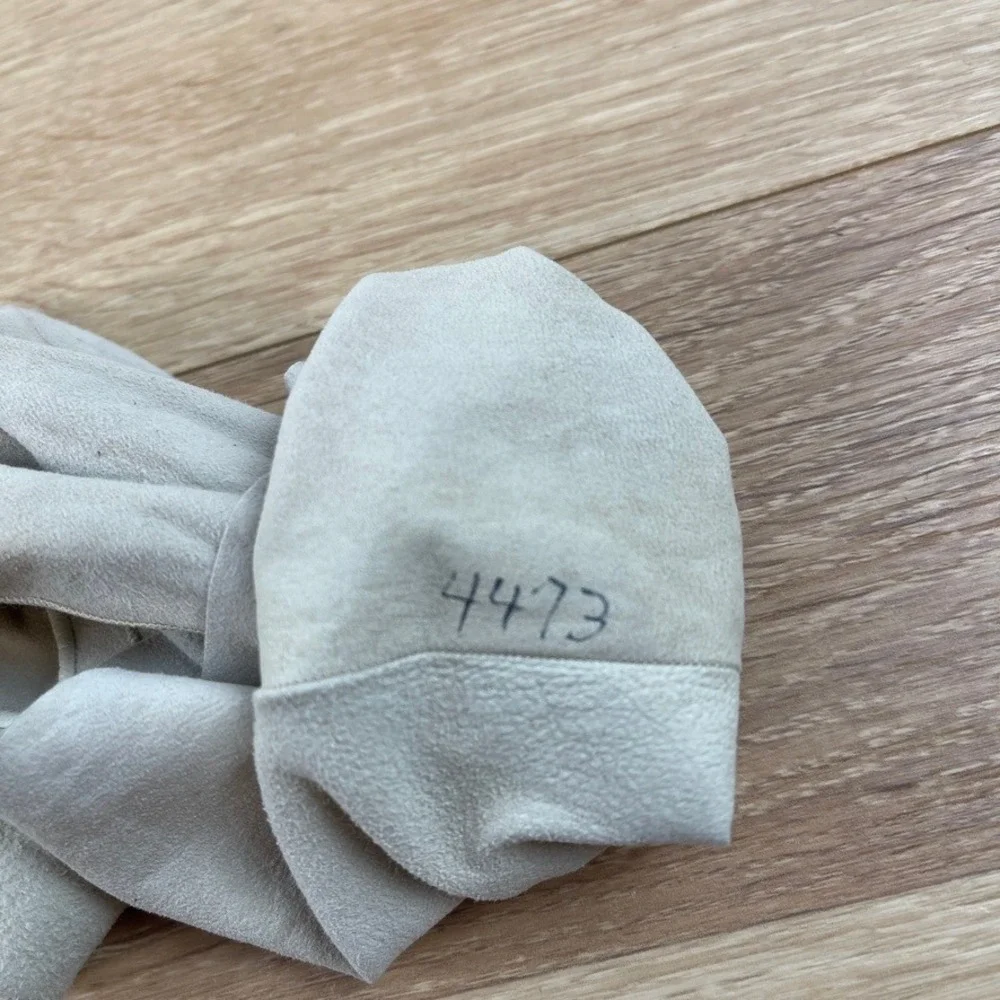 Aris Made in France Cream Suede Opera Length Mousquetaire Gloves Size 6.5